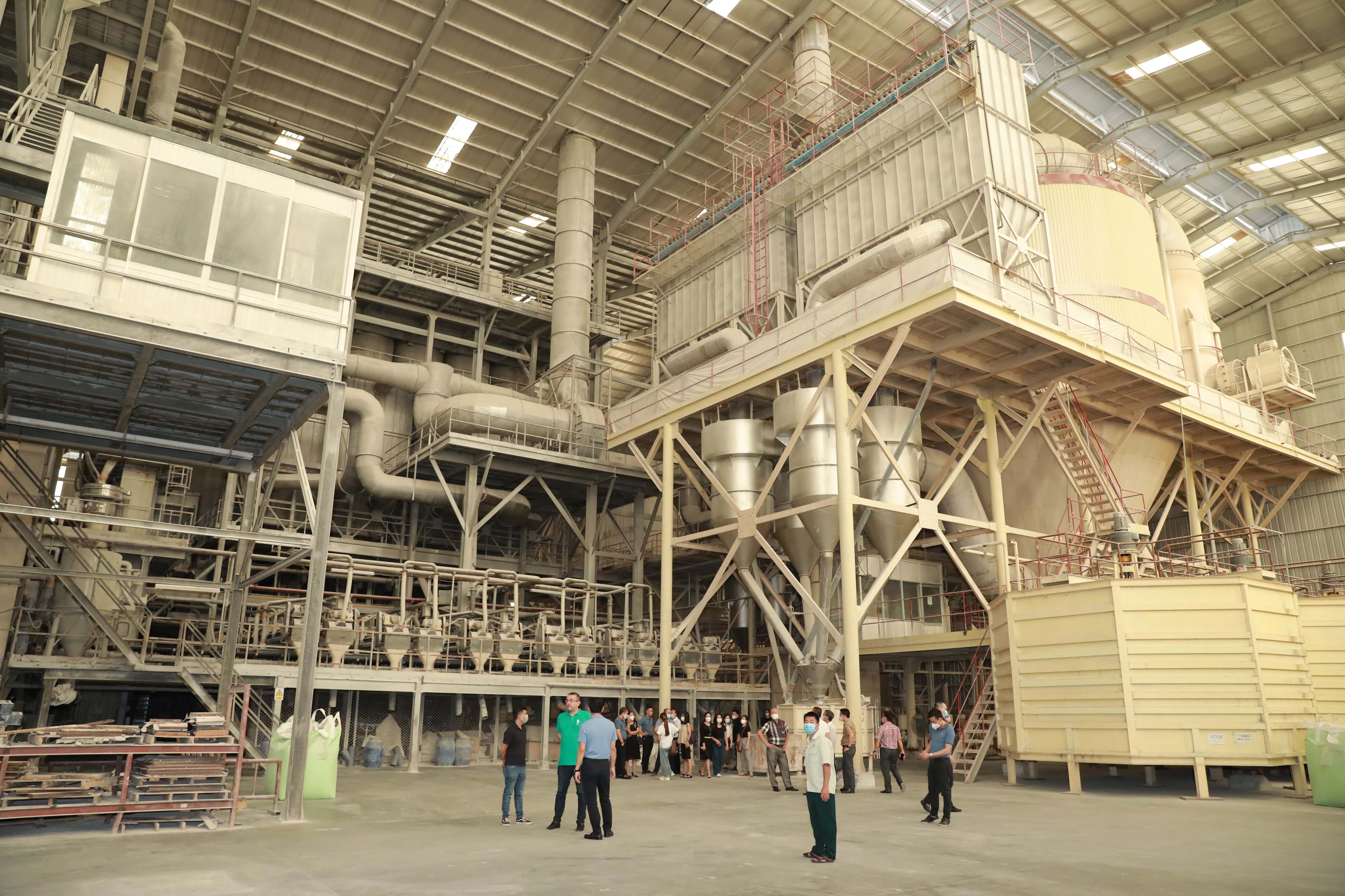 Viglacera mua lại Nhà máy Gạch men Bạch Mã