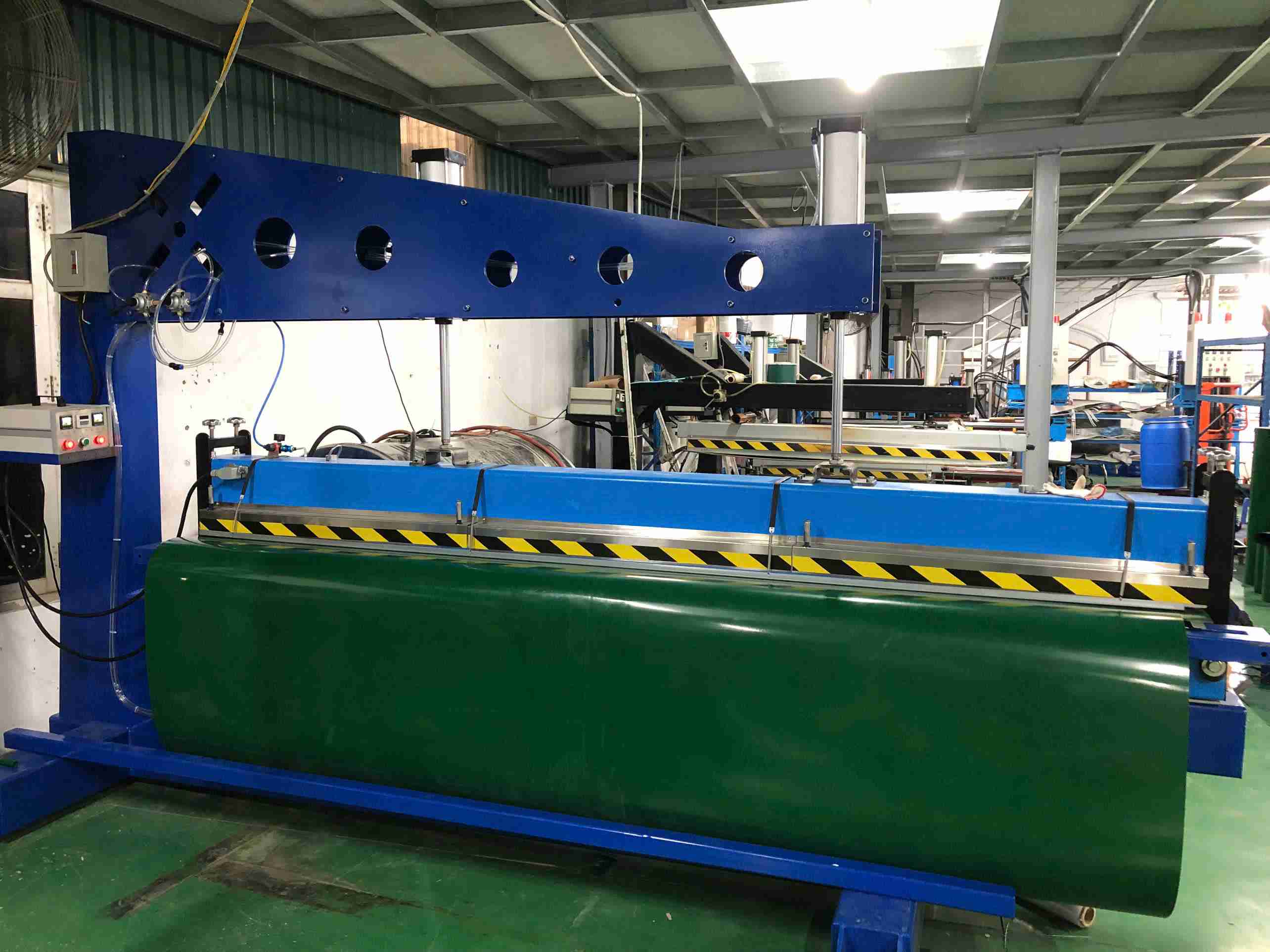 MỠ CHỊU NHIỆT ROLLESTER LOẠI 380 ĐỘ THÙNG 4KG